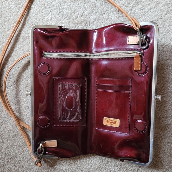 CONSUELA CLAMSHELL CLUTCH/CROSSBODY - Picture 5 of 7